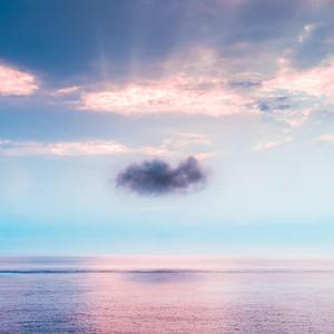 日本来激烈吮乳吃奶头
